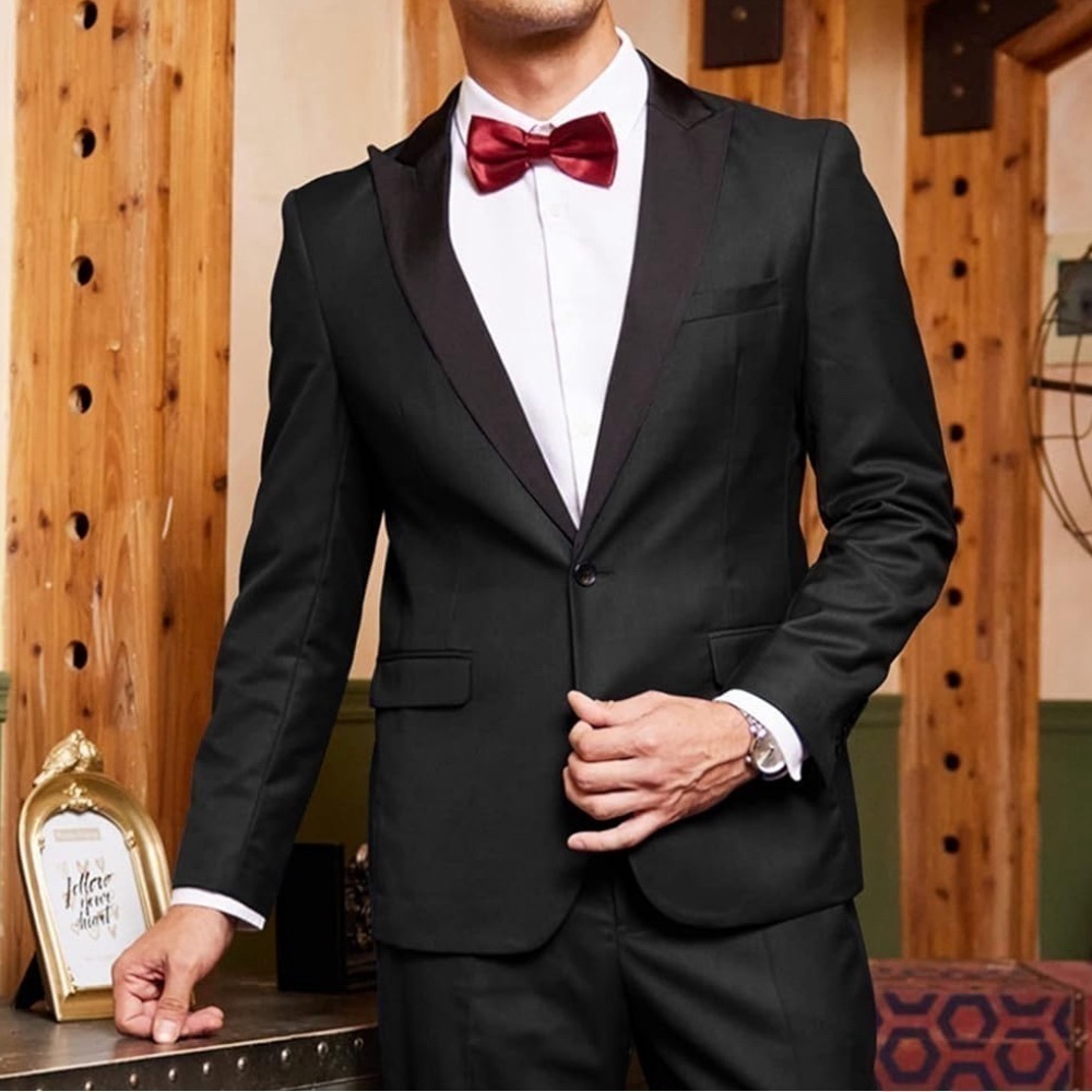 Men’s Coofandy black suit jacket and bow tie. Size Large new with tag